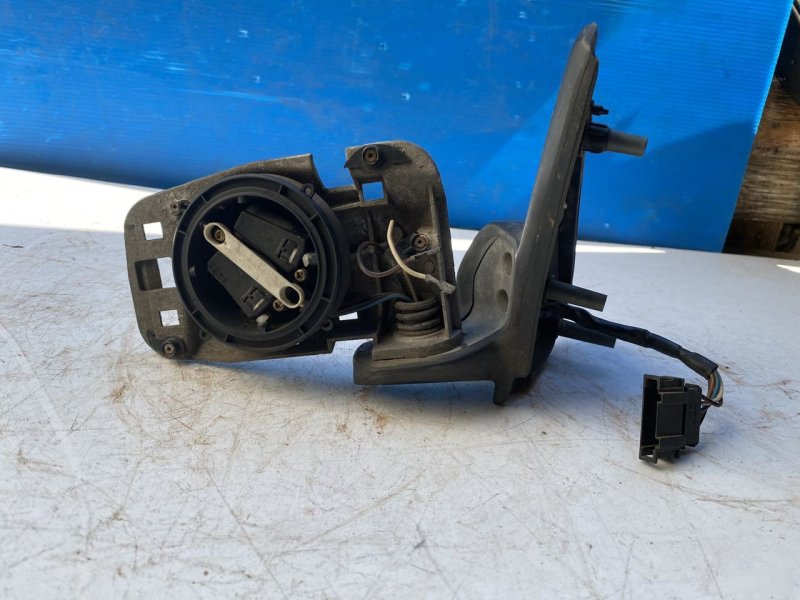 Зеркало левое Volkswagen Golf 3 1991-2000 Б/У