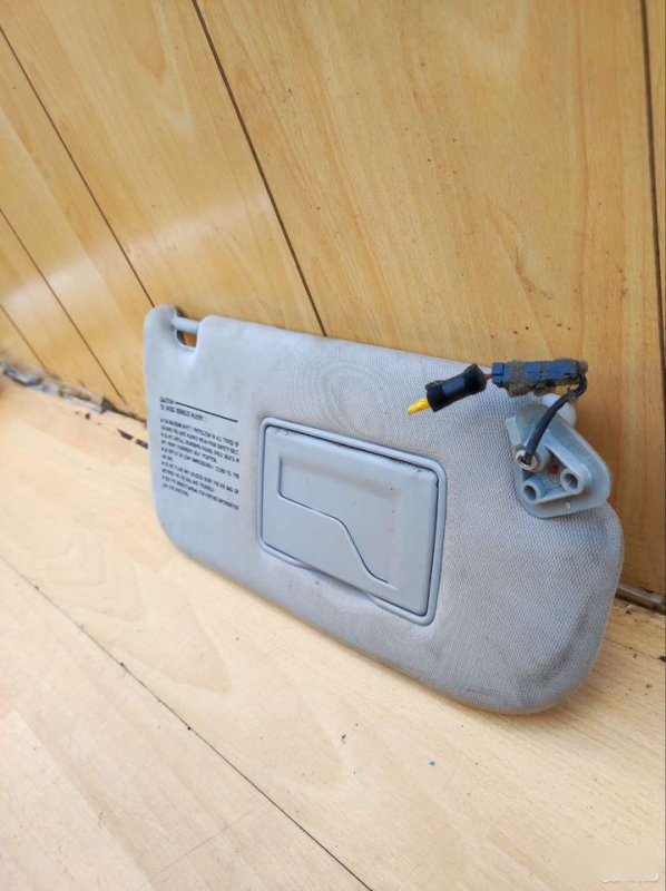 Козырек солнцезащитный правый Hyundai Tucson JM