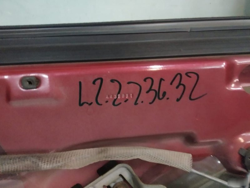 Дверь задняя левая Chrysler Stratus
