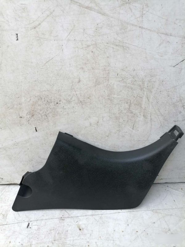 Накладка стойки передняя правая Honda Civic 5D 83111SMGG Б/У