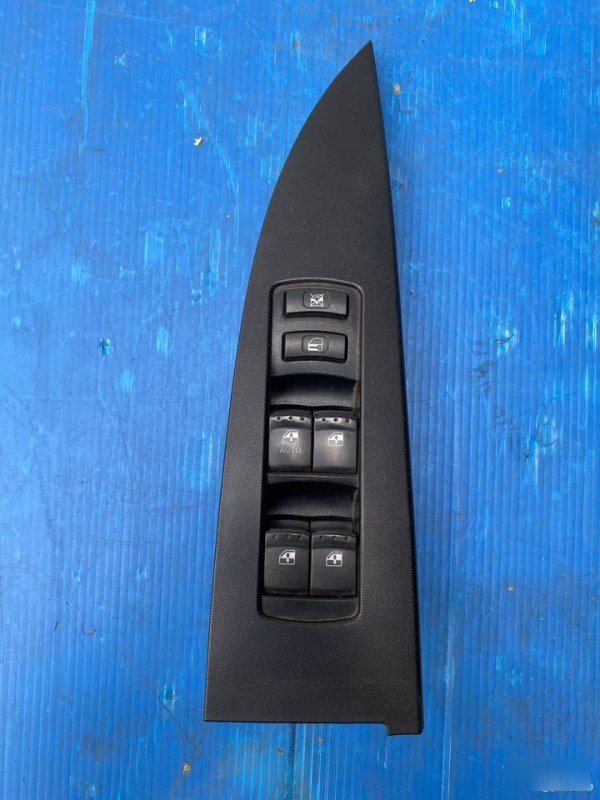 Блок управления стеклоподъемниками Kyron Блок управления стеклоподъемниками Kyron