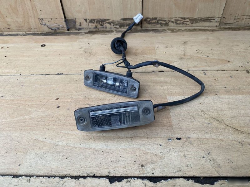 Подсветка номера Hyundai Tucson 925013F000 Б/У