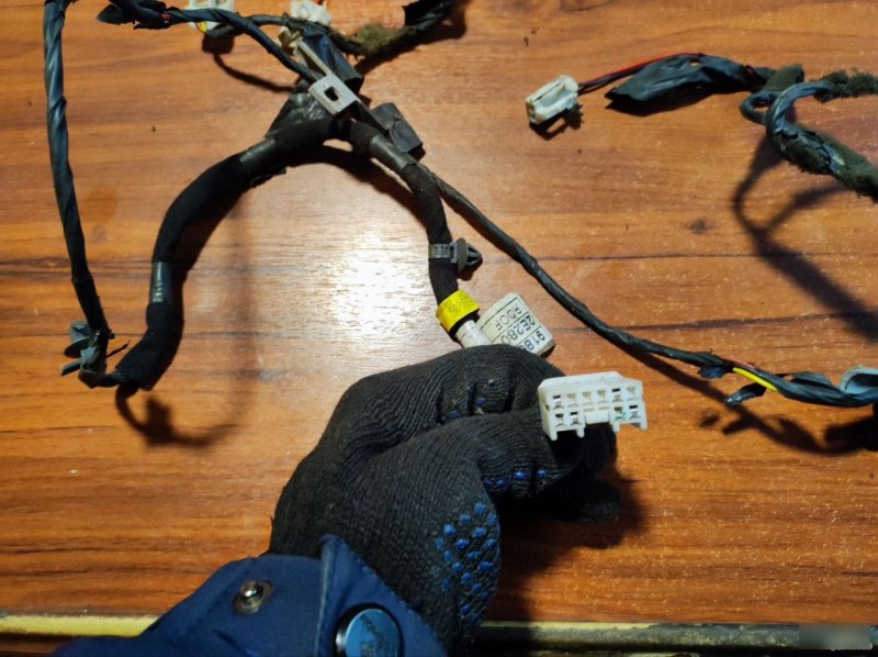 Проводка потолка Hyundai Tucson 1