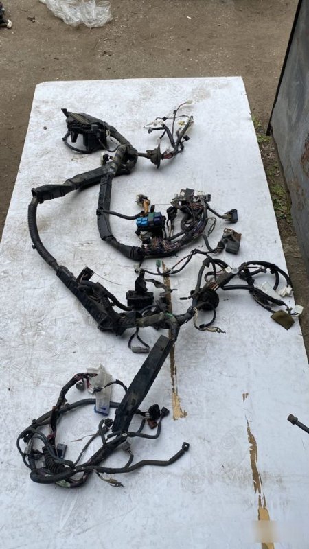 Проводка моторного отсека LS460