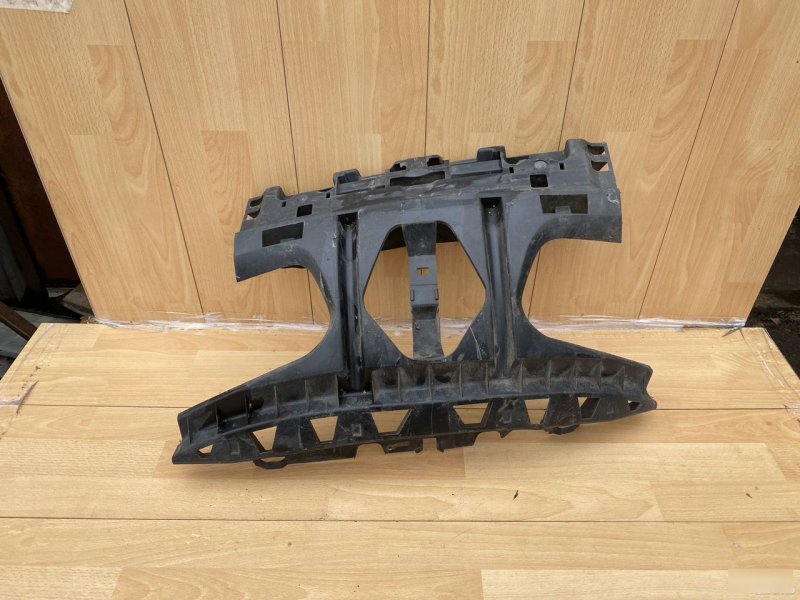 Усилитель бампера передний Renault Megane 2 8200412377 Б/У