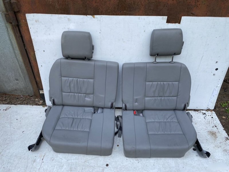 Сиденье Toyota Land Cruiser 100 2002-2005 100 Б/У