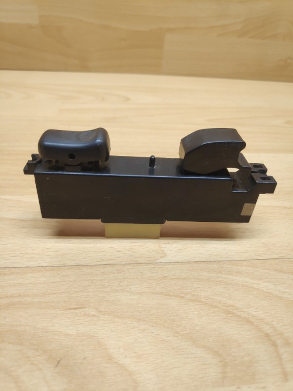 Блок управления стеклоподъемниками Pajero 2 6g74