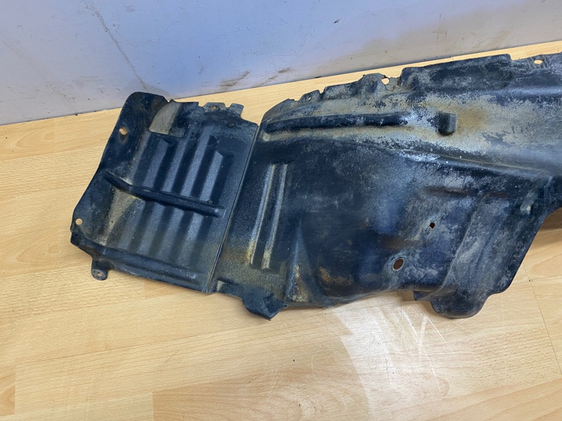 Подкрылок передний правый Lancer 9 2006 Седан 4G18