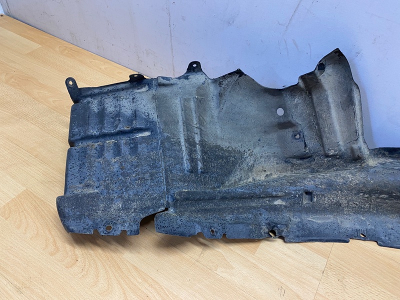 Подкрылок передний правый Lancer 9 2006 Седан 4G18