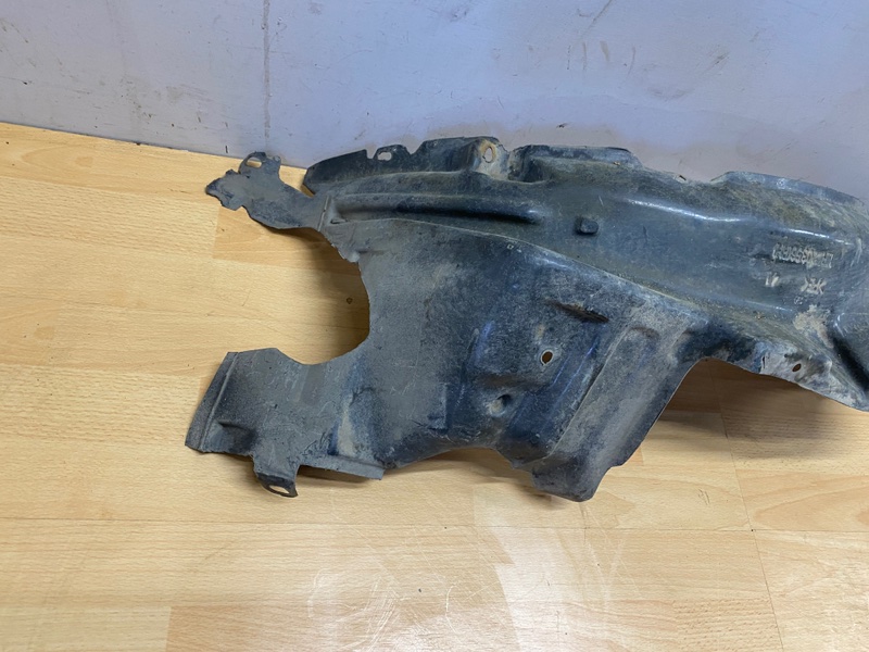 Подкрылок передний правый Lancer 9 2006 Седан 4G18