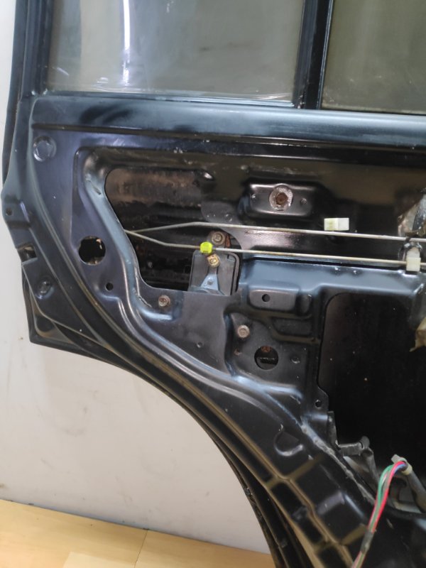 Дверь боковая задняя левая Pajero 2 джип