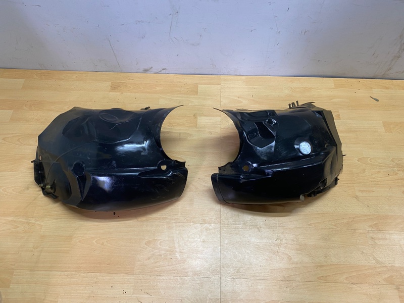 Подкрылок передний правый Renault Megane 7700434564 7700434581 Б/У