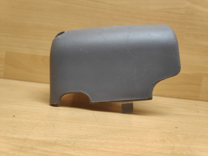 Кожух рулевой колонки Dodge Caravan 3