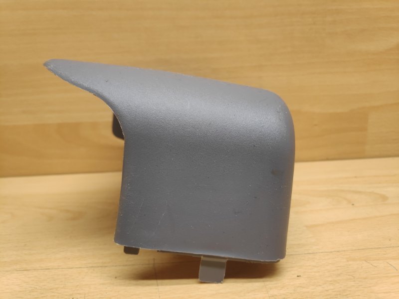 Кожух рулевой колонки Caravan 3