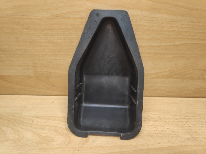 Бардачок Dodge Caravan 3 4680398 Б/У