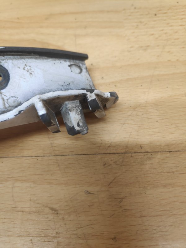 Кронштейн бампера задний правый Caravan 3