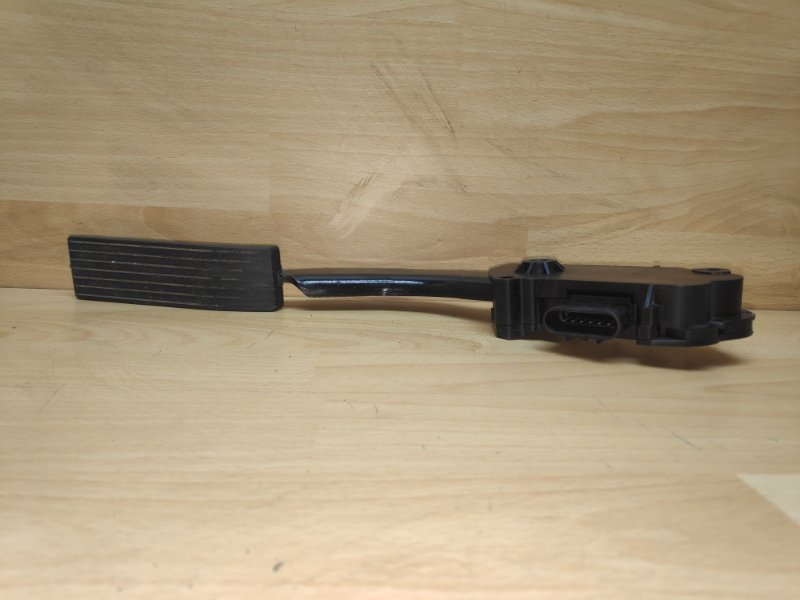 Педаль газа Saturn Vue 22707923 Б/У