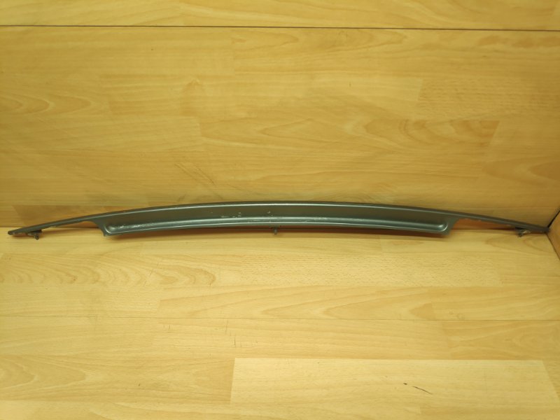 Накладка крышки багажника Renault Megane 7700430224 Б/У
