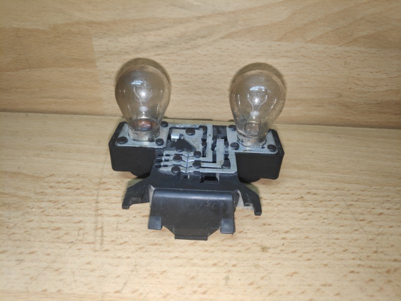 Плата фонаря задняя левая Renault Megane 7701042634 Б/У