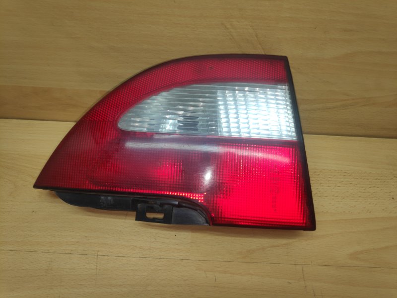 Фонарь заднего хода задний левый Renault Megane 7700428052 Б/У