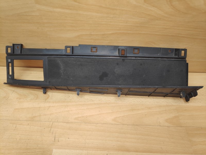 Накладка торпедо Nissan Teana J31 J31 682409Y000 Б/У