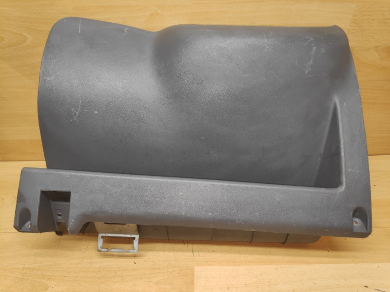 Запчасть накладка под руль Hyundai Tucson JM 84752-2E000 Б/У Накладка под руль Hyundai Tucson JM 84752-2E000 Б/У