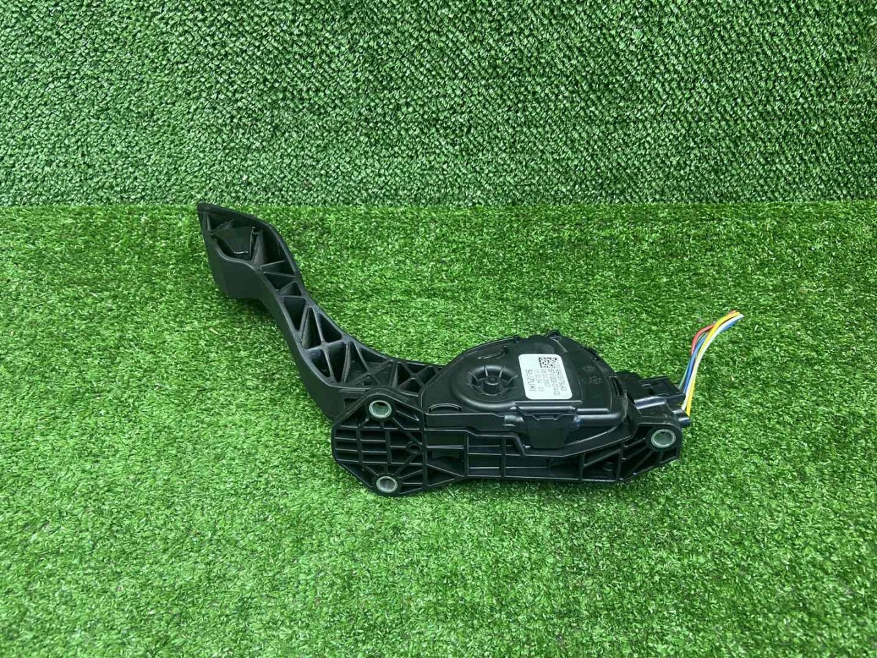 Педаль газа SUZUKI SX4 YA11S M15A
