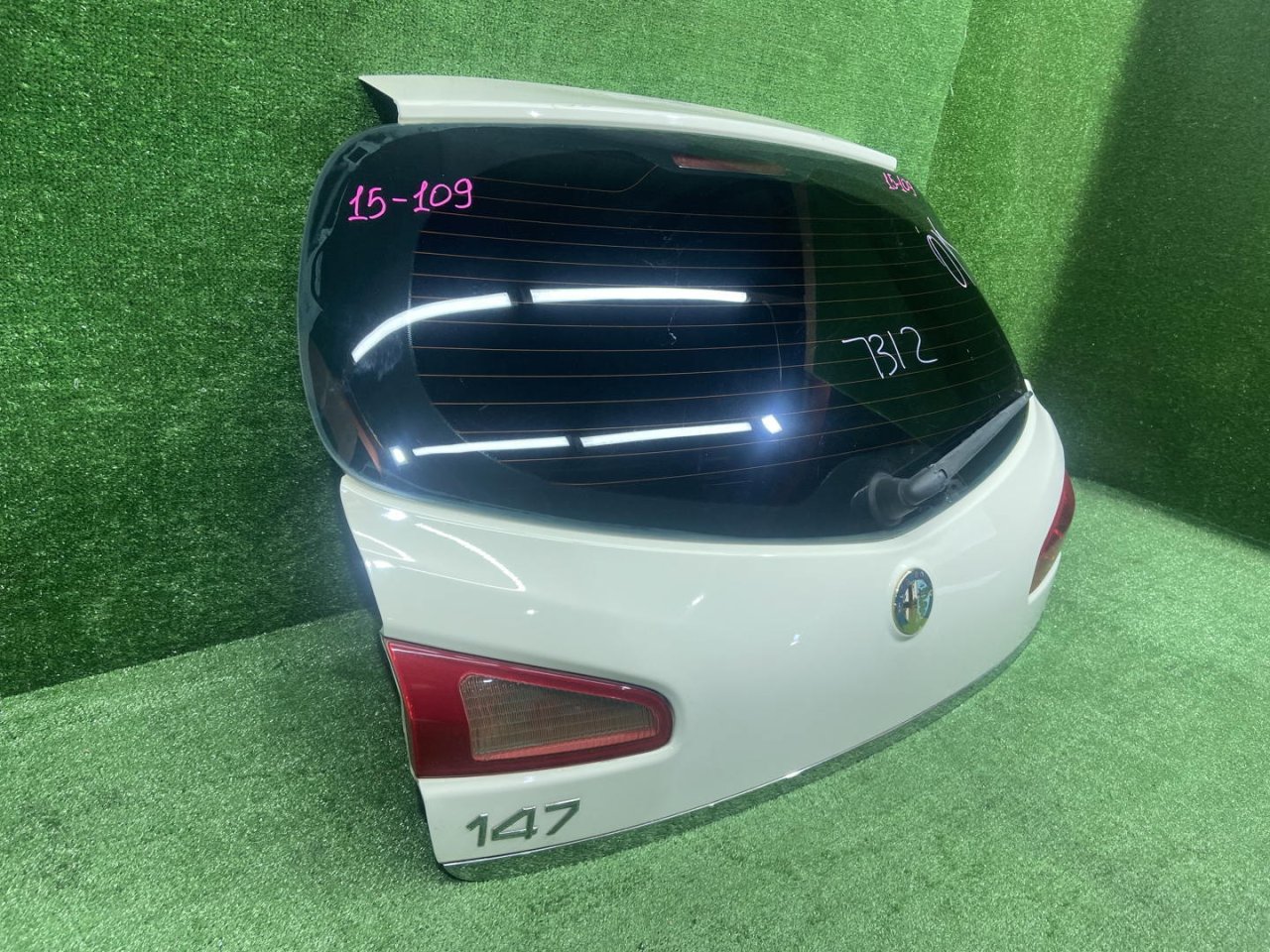 Дверь 5-я 147 2 005 937B