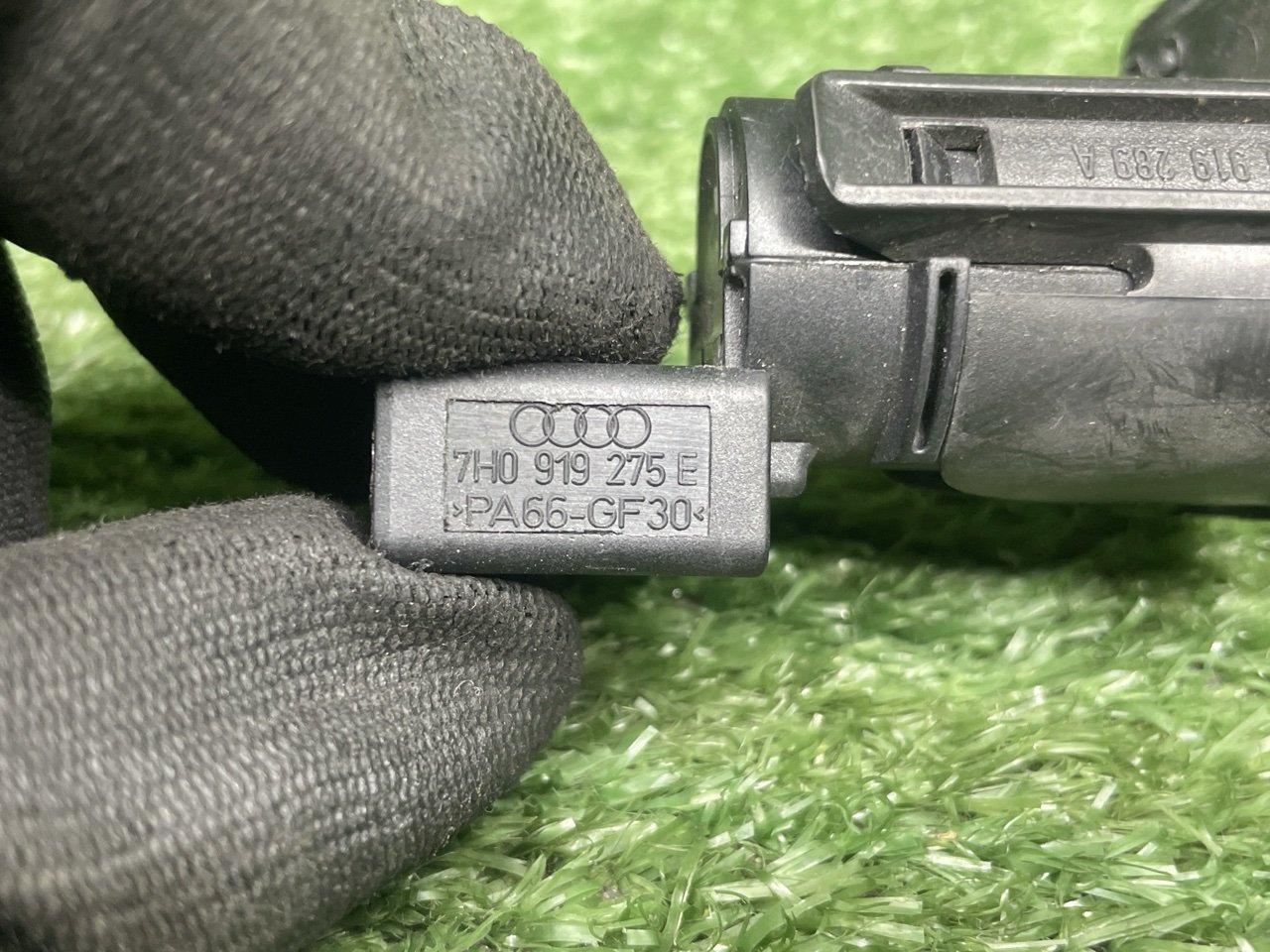 Датчик парковки A6 C6 2 008 4F5 BDX