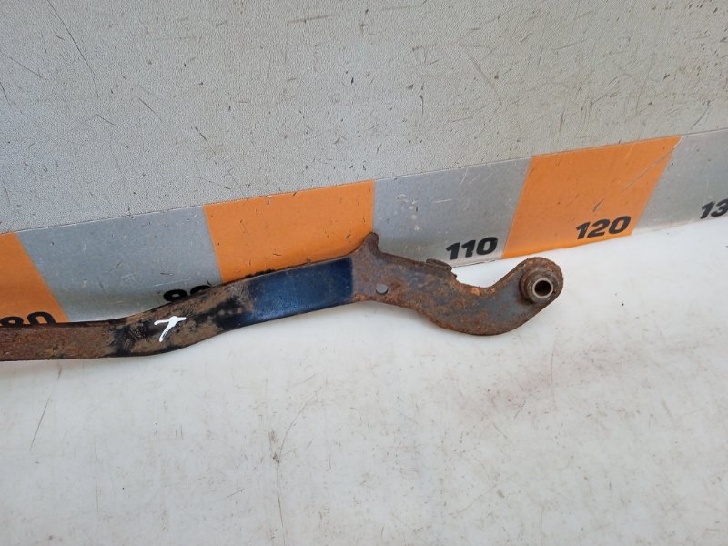 Педаль тормоза Toyota Corolla E110 1.4