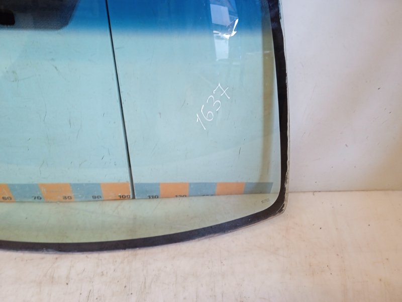 Стекло лобовое Toyota Corolla E110 1.4