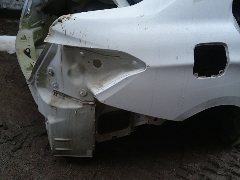 Задняя часть с крыльями C4 2016 2 1.6