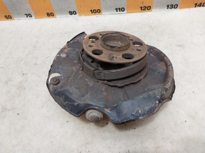 Кулак поворотный задний правый C-Class 1994 W202 2.8