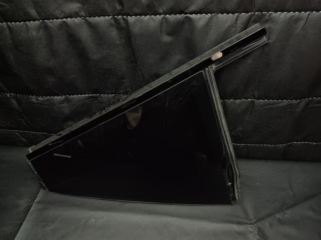 Стекло двери правое LAND ROVER R ck5225828b Б/У