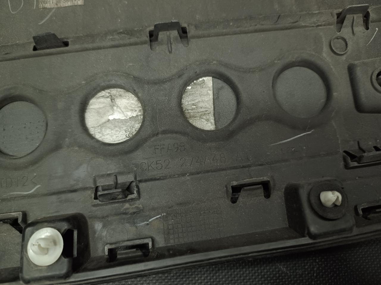 Накладка двери задняя правая R Накладка двери задняя правая R