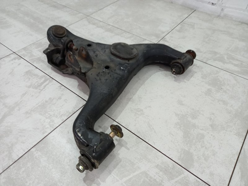 Рычаг передний нижний правый Infiniti QX QX56 Рычаг передний нижний правый Infiniti QX QX56