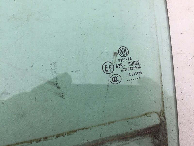 Стекло заднее левое Passat B7