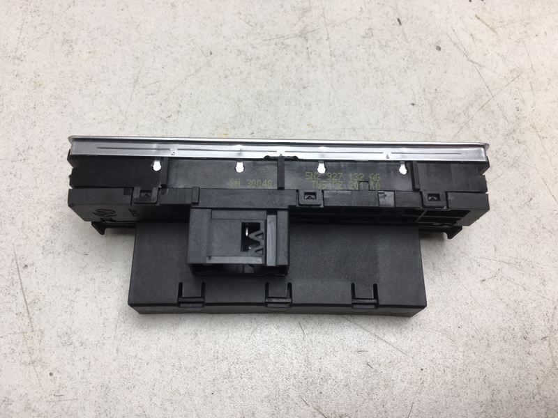Кнопка ESP Volkswagen Tiguan 2.0 TDi