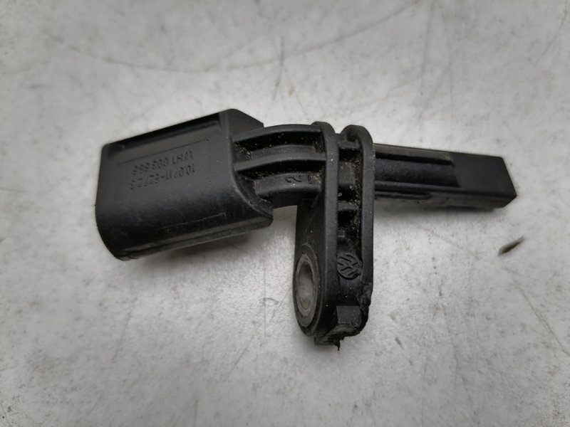 Датчик abs передний правый Volkswagen Tiguan 2.0 TDi 10071152723 Б/У