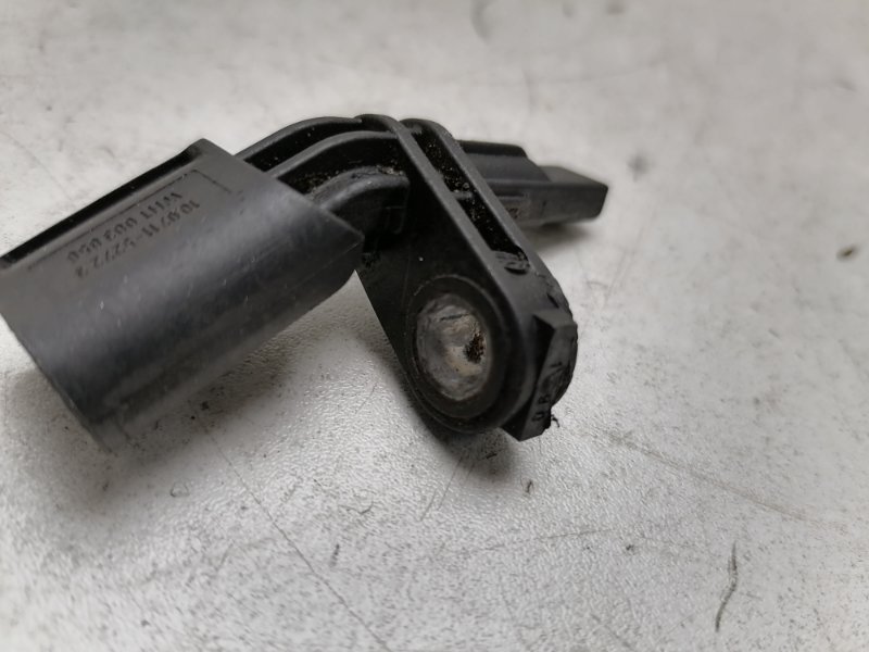 Датчик abs передний правый Volkswagen Tiguan 2.0 TDi