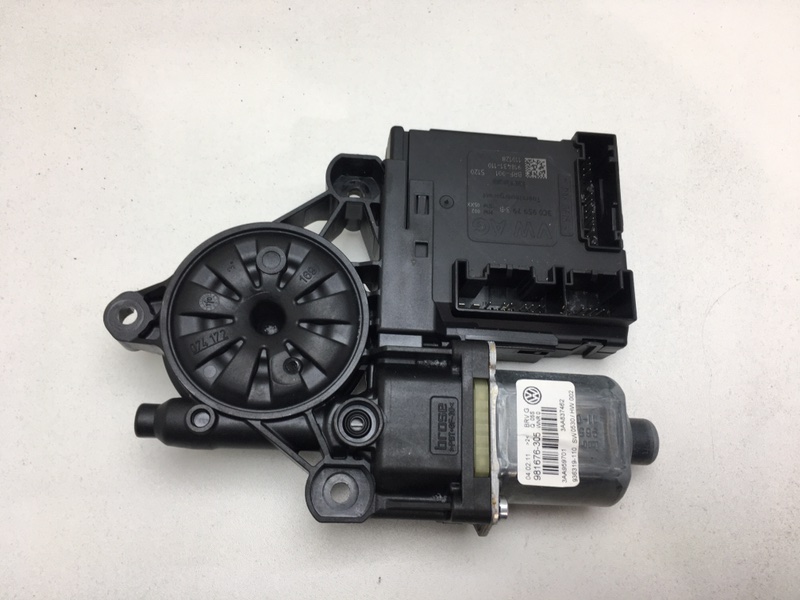 Мотор стеклоподъемника передний Volkswagen Passat 2011 B7 3AA959701 Б/У