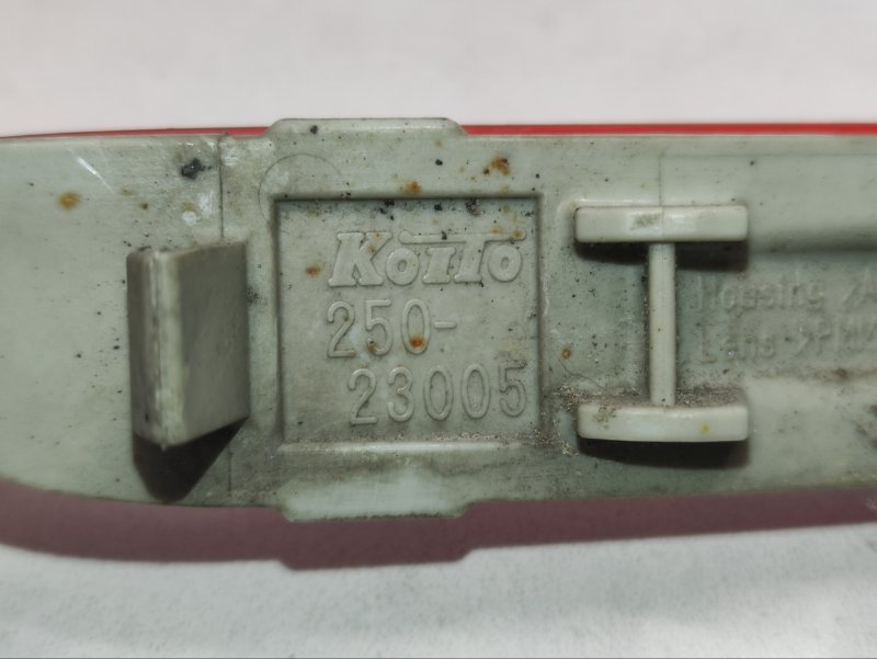 Отражатель заднего бампера задний правый QX80 2015 Z62 Отражатель заднего бампера задний правый QX80 2015 Z62