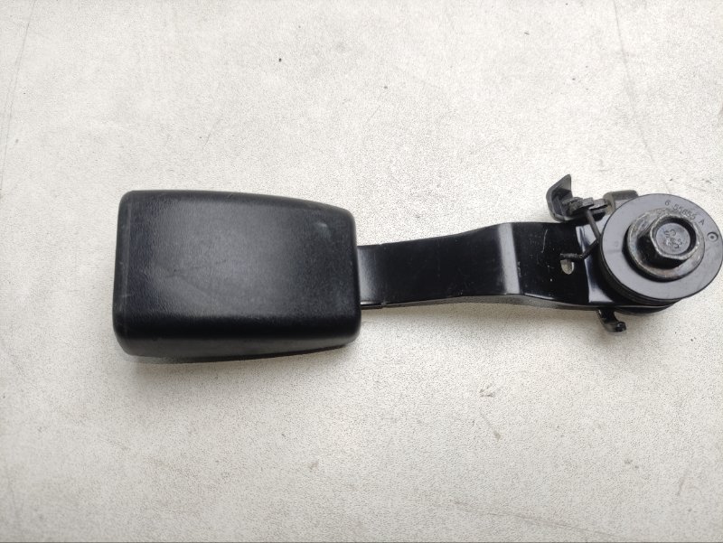 Замок ремня безопасности Toyota Tundra 2021 5.7 733060C021C1 Б/У