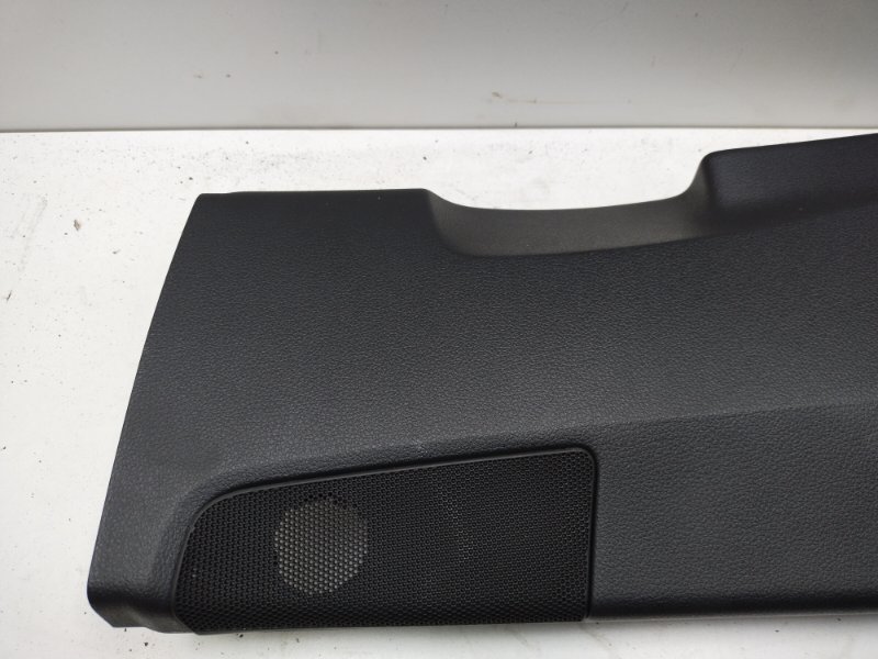 Обшивка центральной консоли левая Q7 2019 4M 3.0 TDi