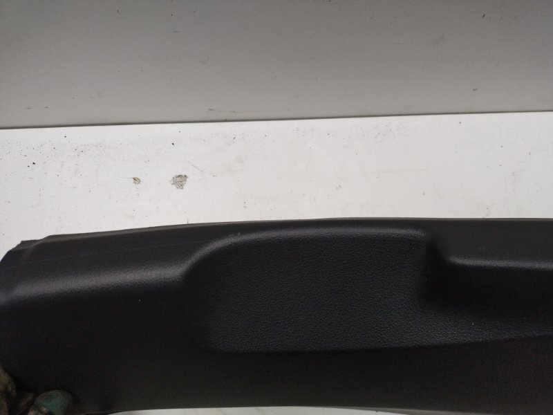 Обшивка центральной консоли левая Q7 2019 4M 3.0 TDi