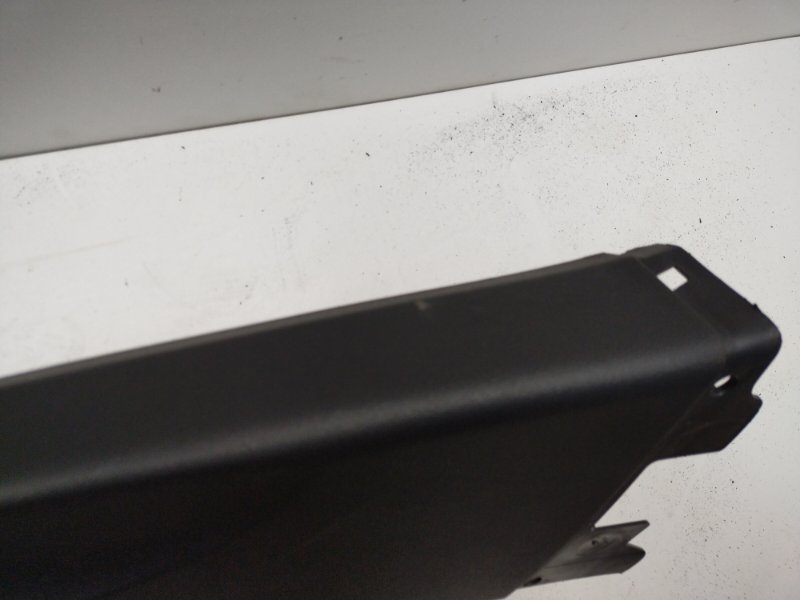 Обшивка центральной консоли левая Q7 2019 4M 3.0 TDi