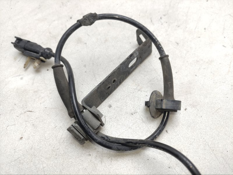 Датчик abs передний Yukon 2017 6.2