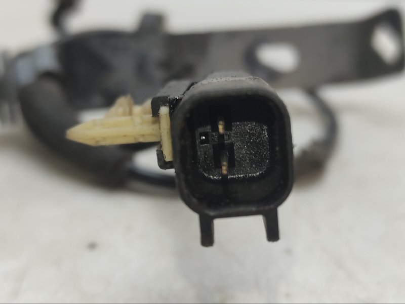 Датчик abs передний Yukon 2017 6.2