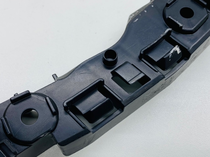 Кронштейн бампера передний правый CS55Plus