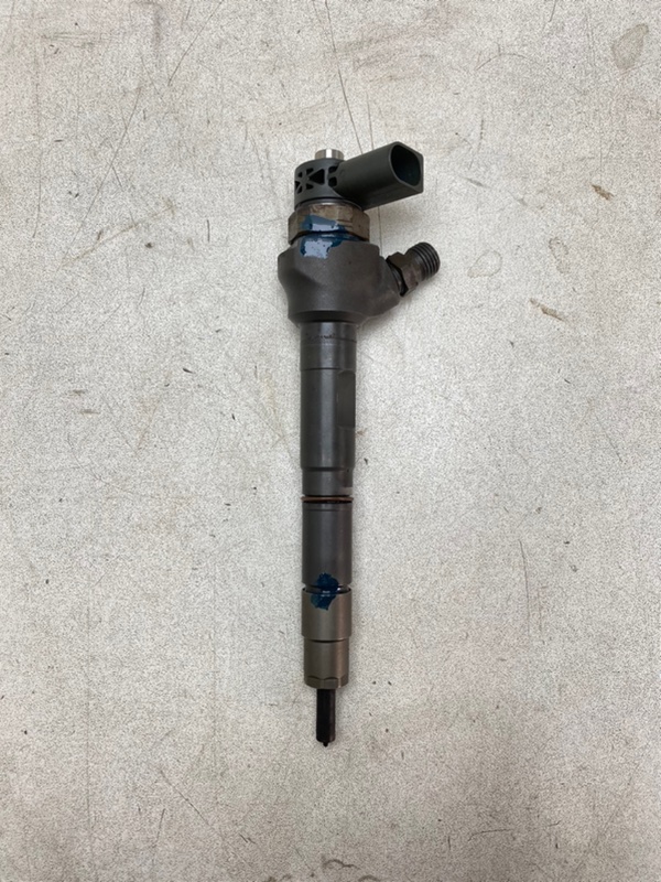 Форсунка Volkswagen Amarok 2013 2.0 TDi 03L130277J Б/У